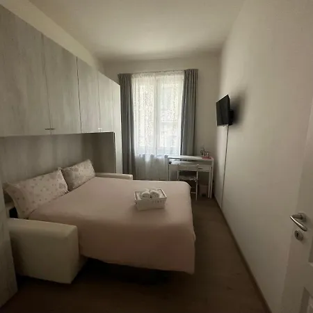 Da Robi Con Bagno Privato Esterno Pensión